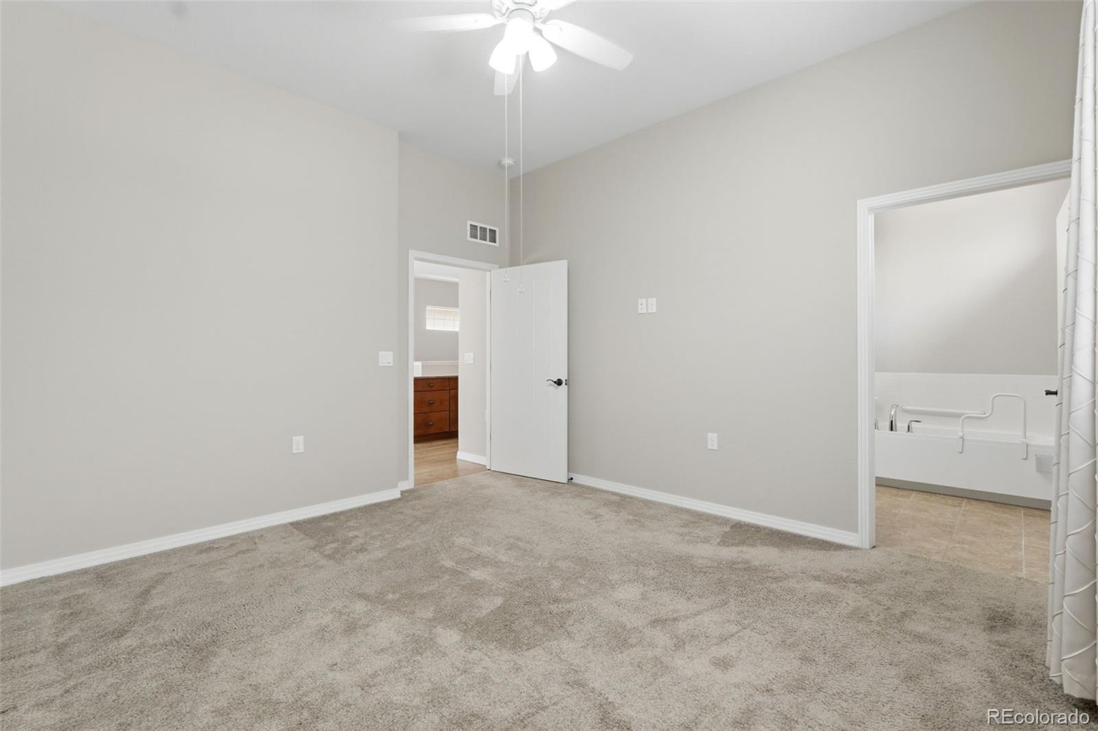 8262 E 55th Place Denver CO 80238
