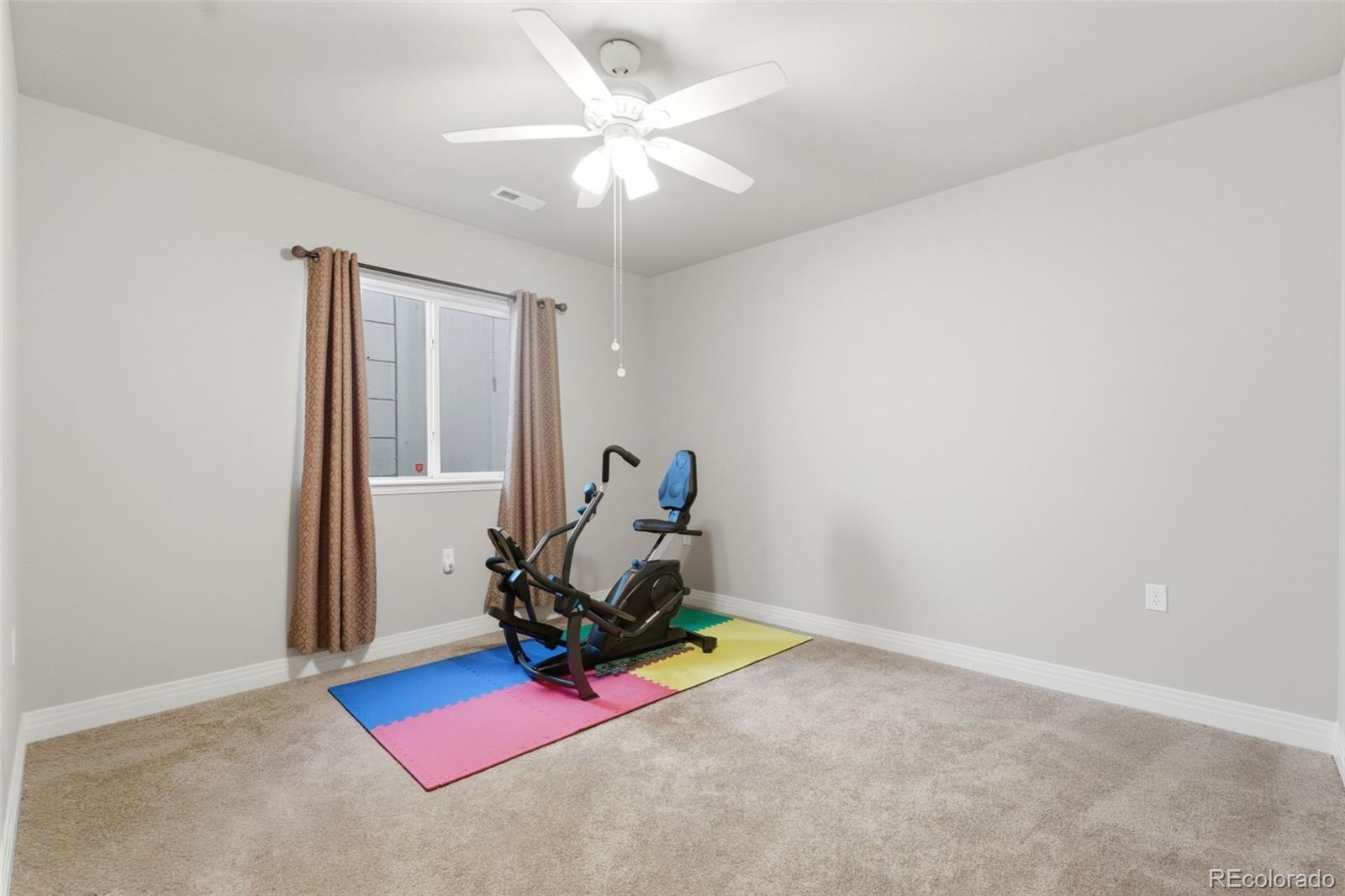 8262 E 55th Place Denver CO 80238