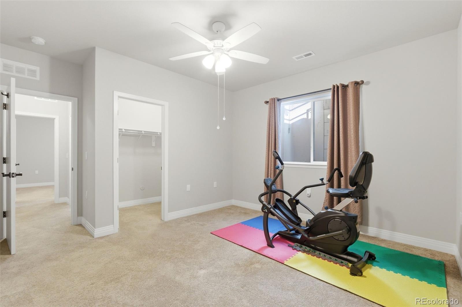 8262 E 55th Place Denver CO 80238