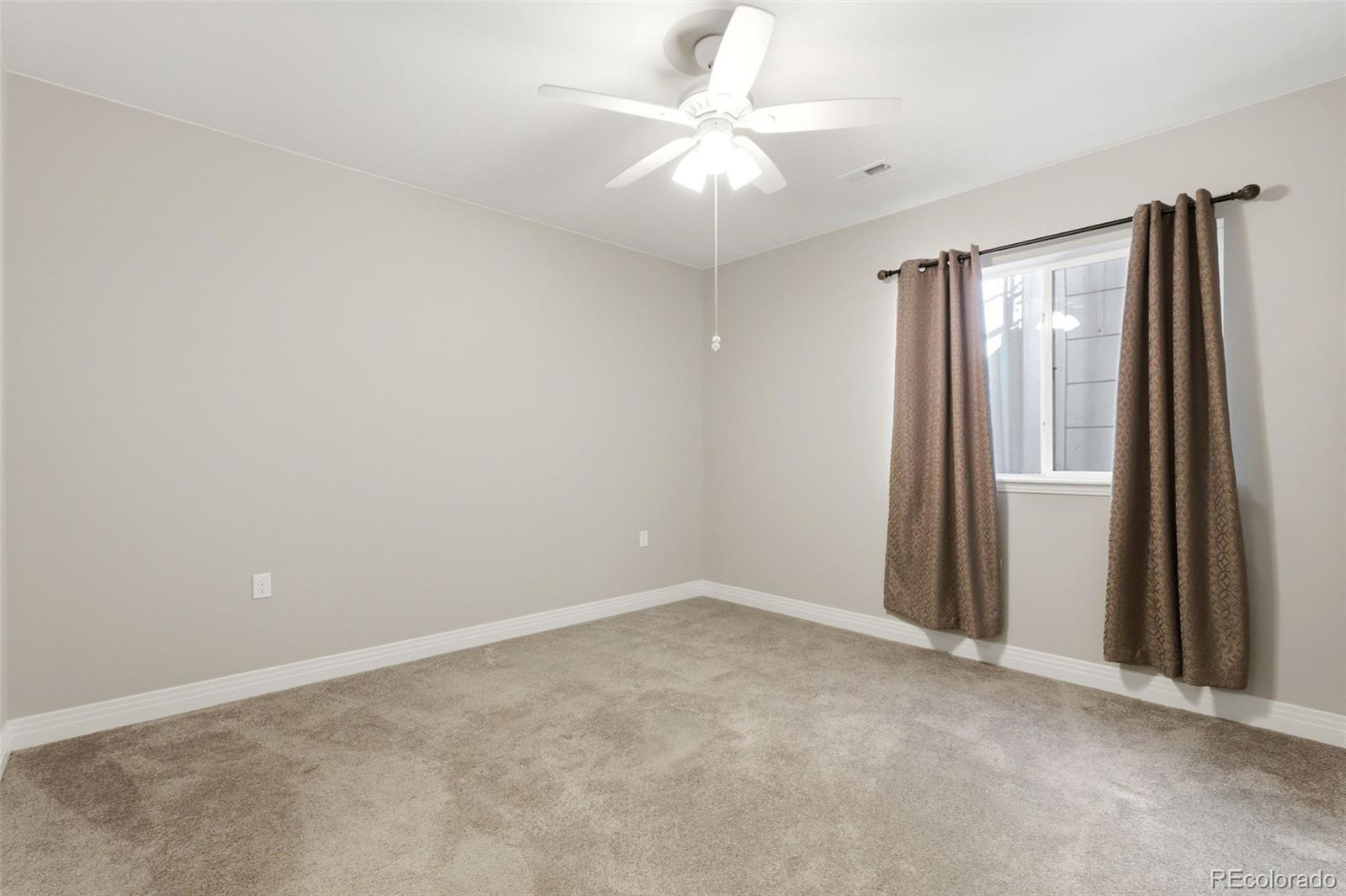 8262 E 55th Place Denver CO 80238