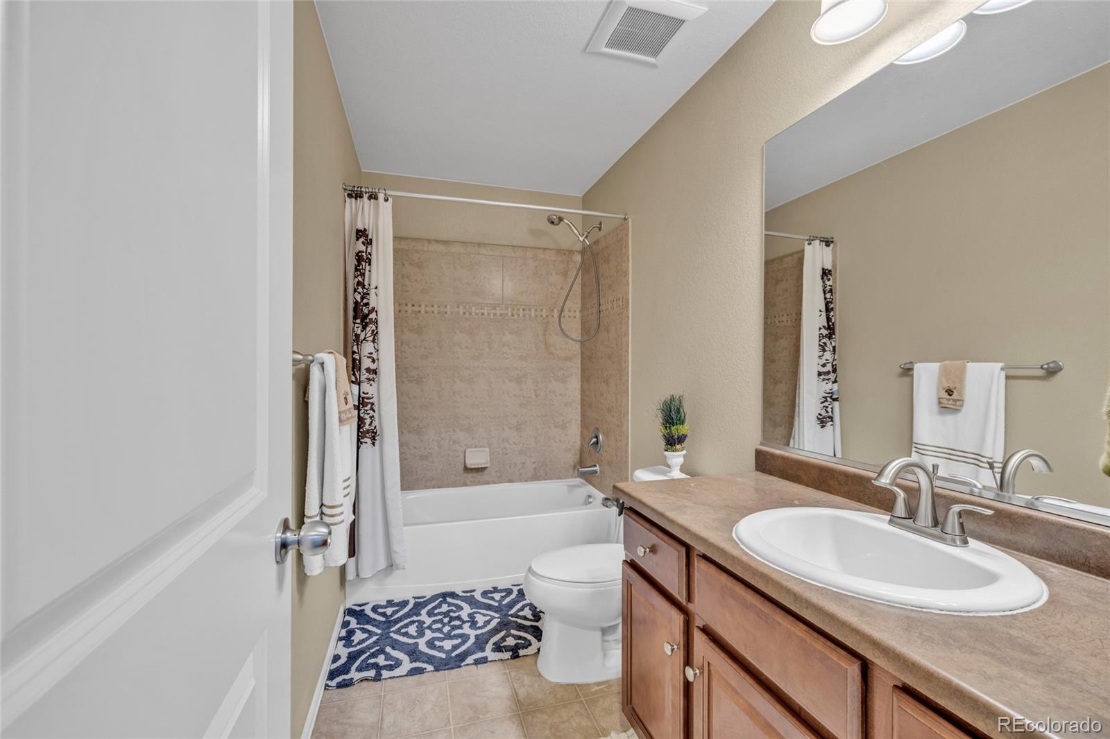 10284 Norfolk Street Commerce City CO 80022