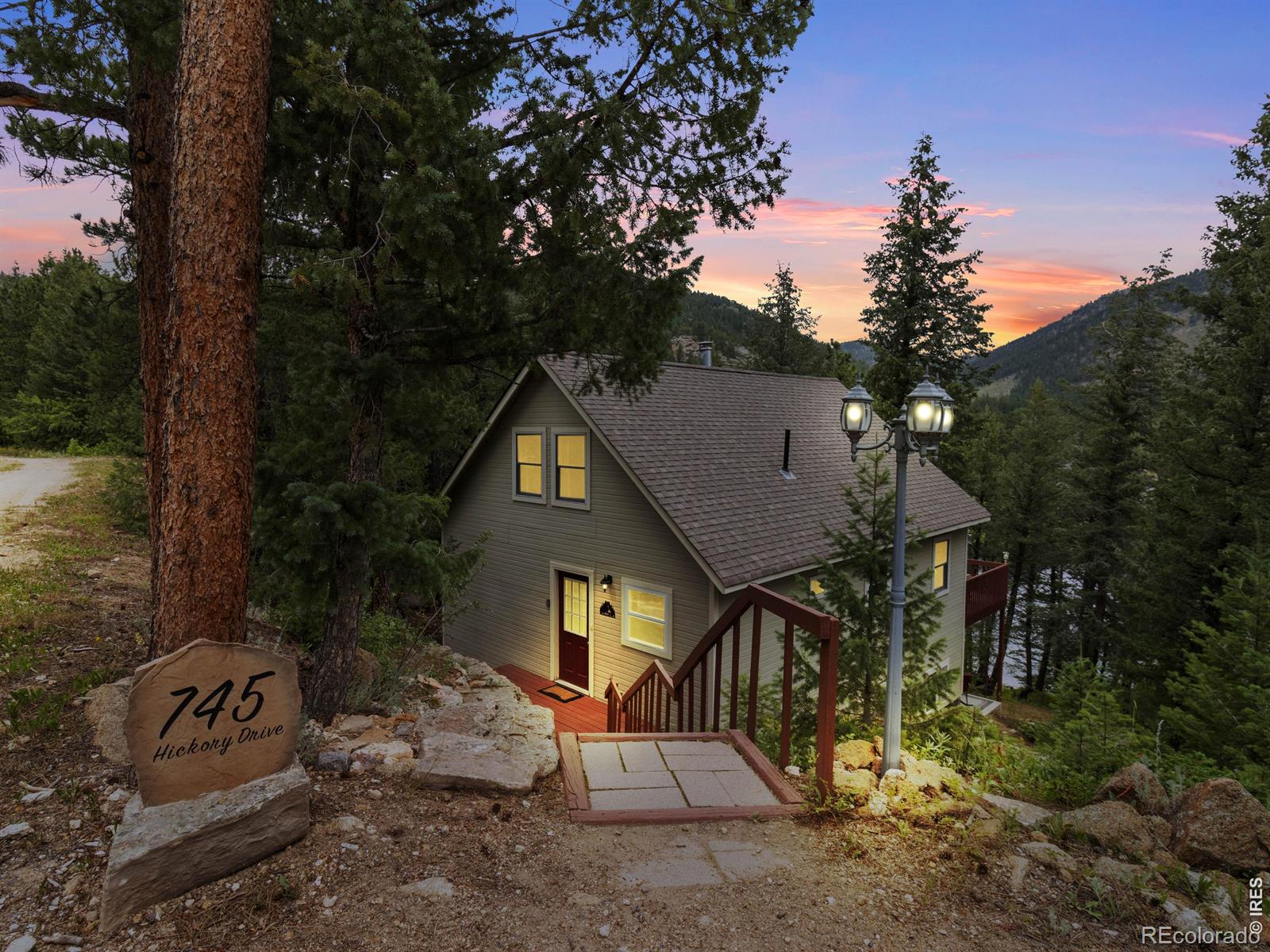 745 Hickory Drive Lyons CO 80540
