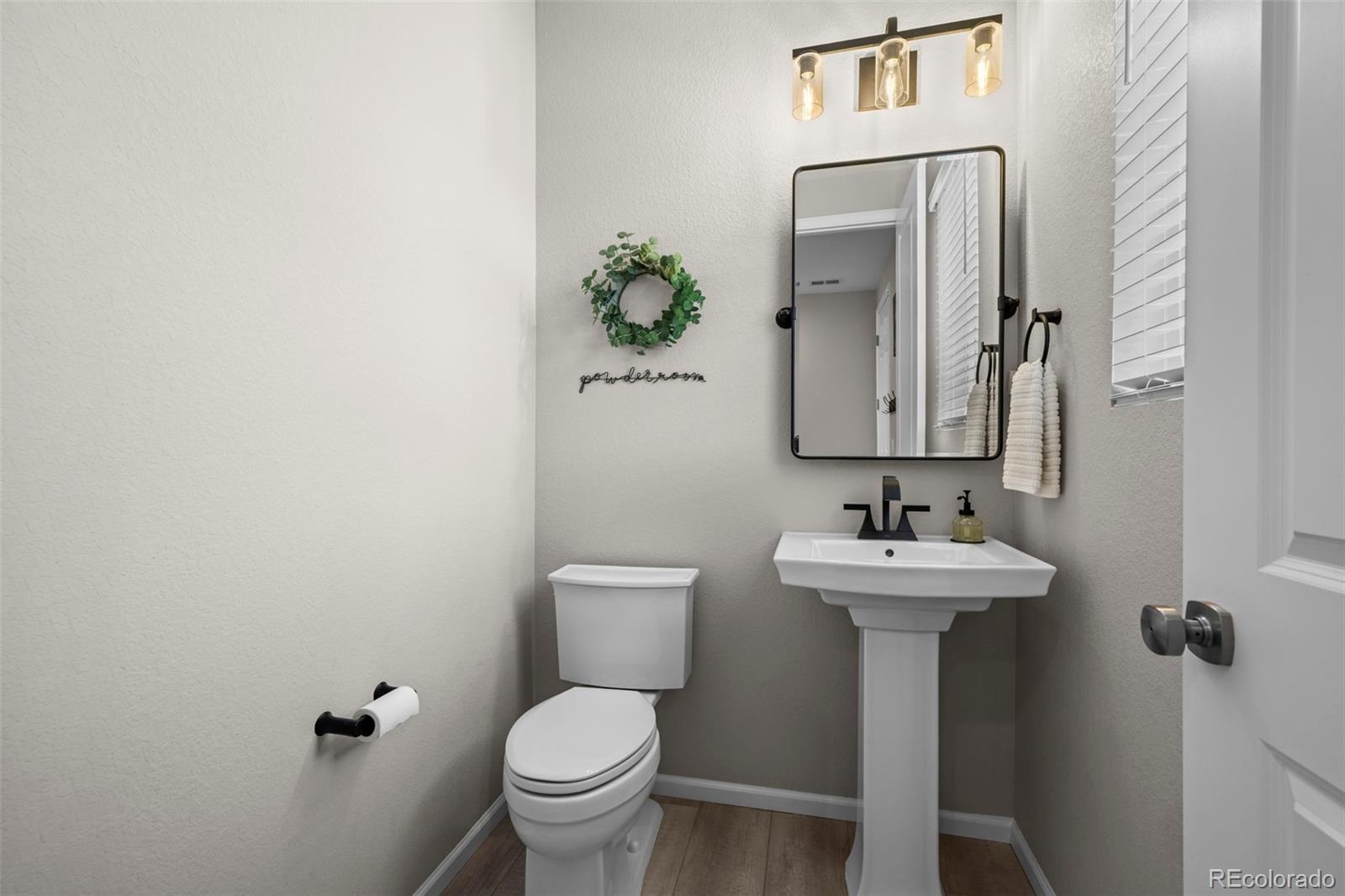 9754 Ceylon Street Commerce City CO 80022