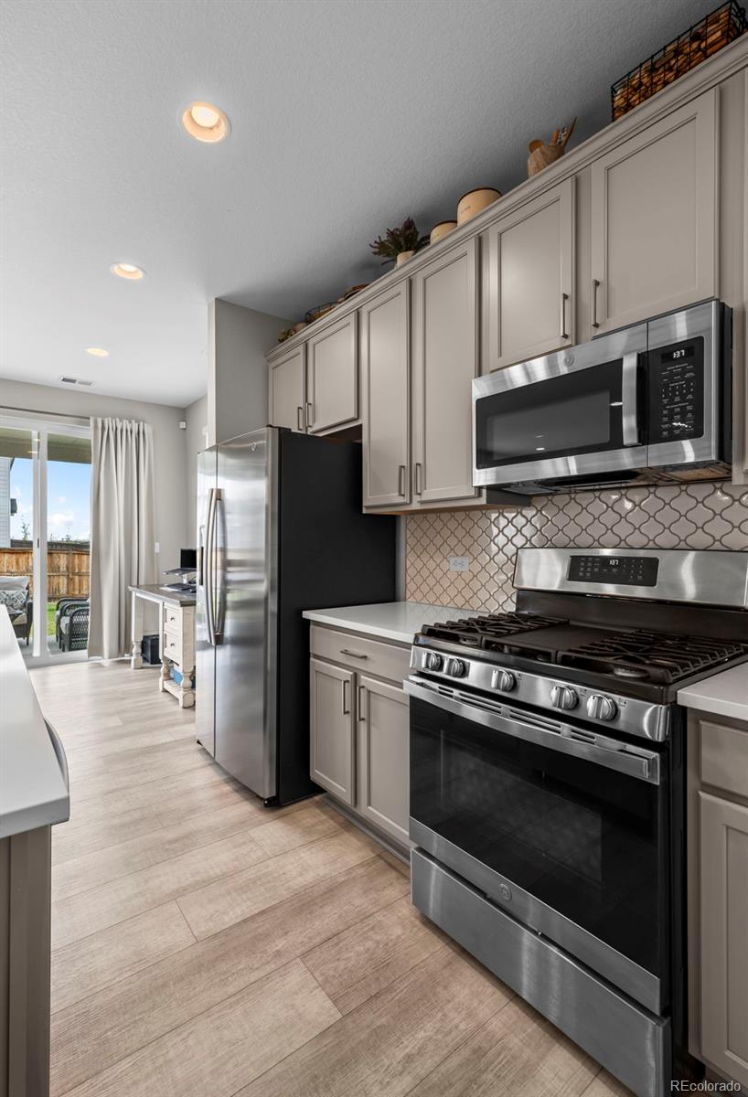 9754 Ceylon Street Commerce City CO 80022