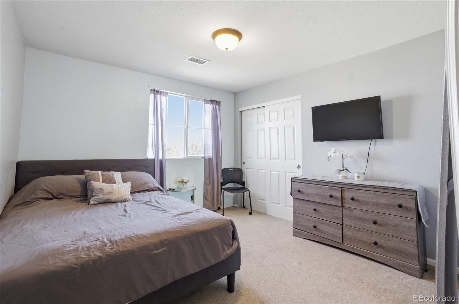 5573 Jasper Street Denver CO 80239