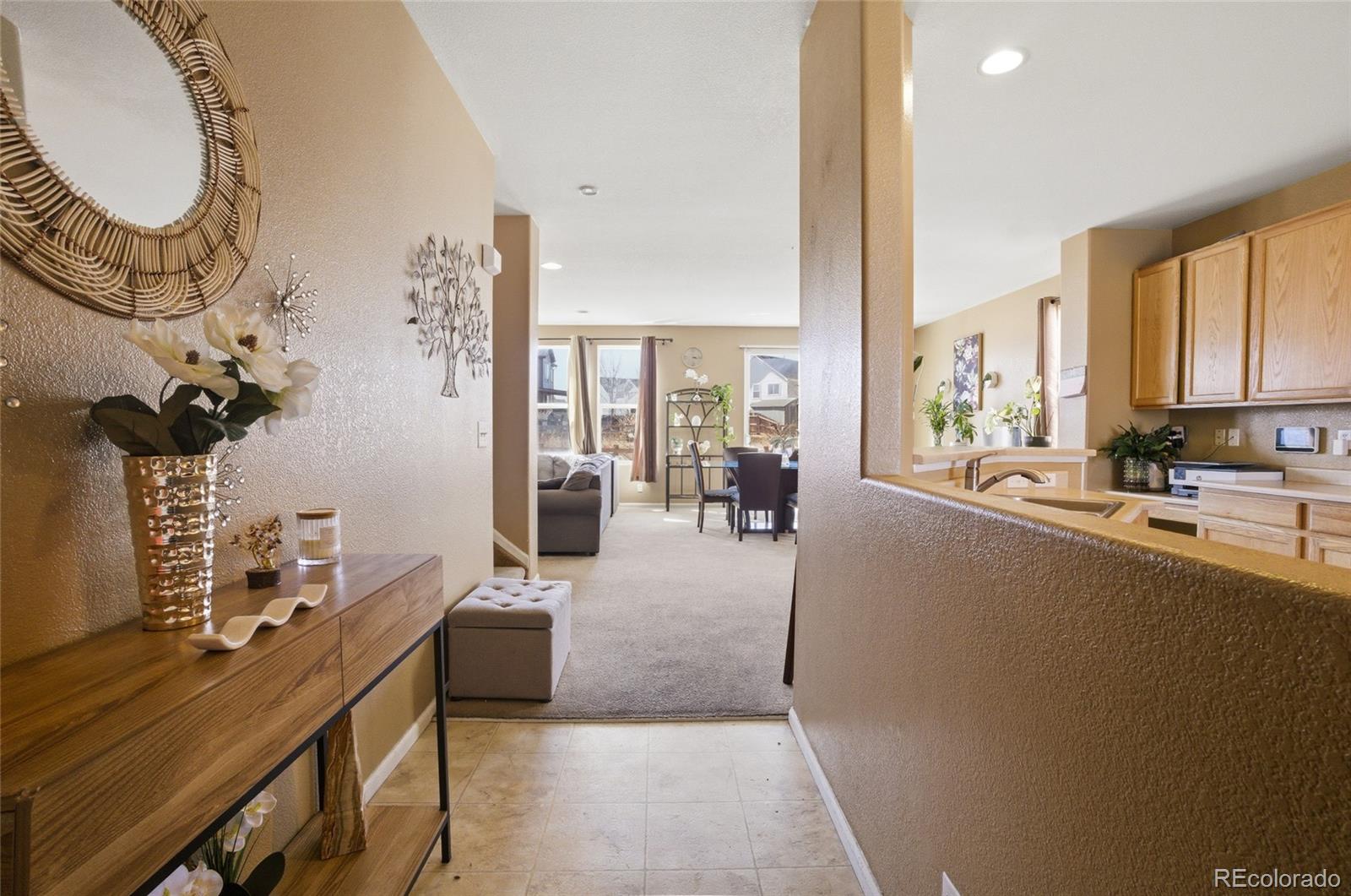 5573 Jasper Street Denver CO 80239