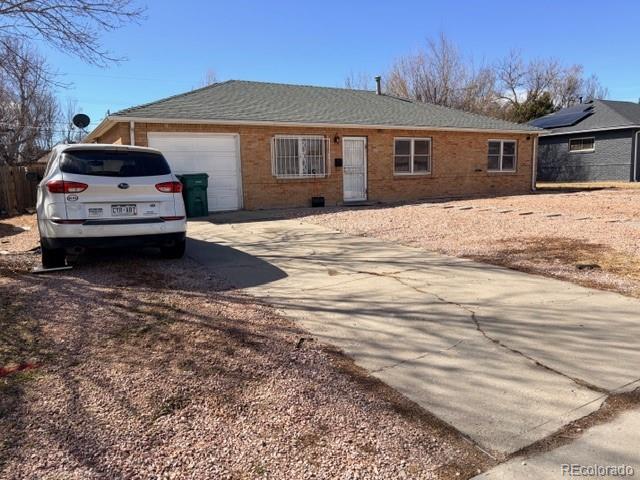 881 Tucson Street Aurora CO 80011