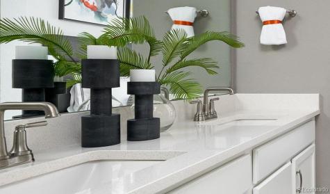 6562 N Malaya Street Aurora CO 80019