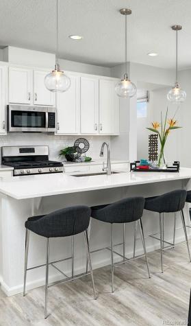 6562 N Malaya Street Aurora CO 80019