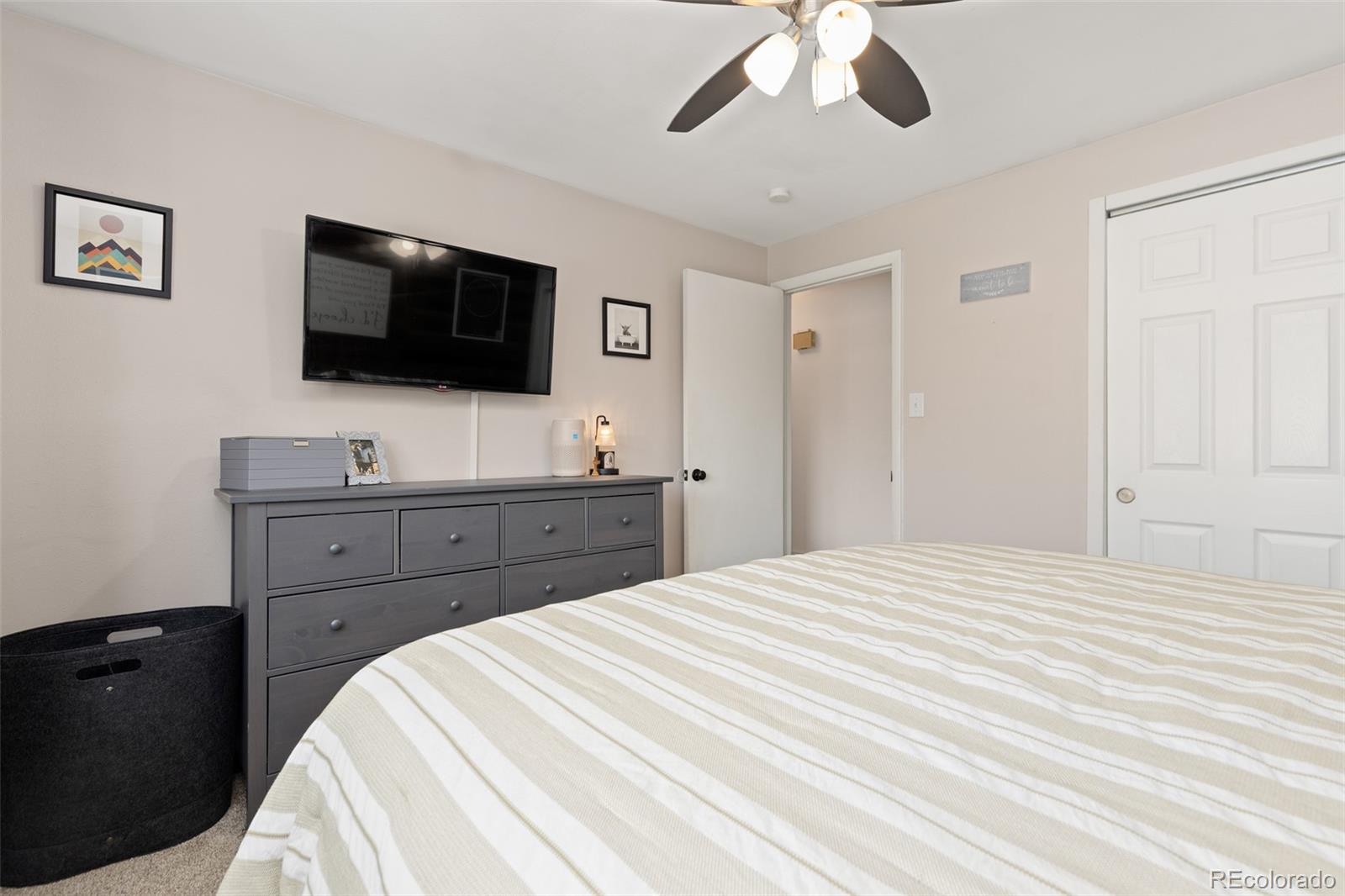 6993 W Hinsdale Drive Littleton CO 80128