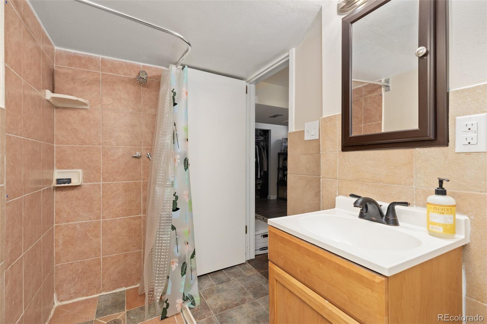 6993 W Hinsdale Drive Littleton CO 80128