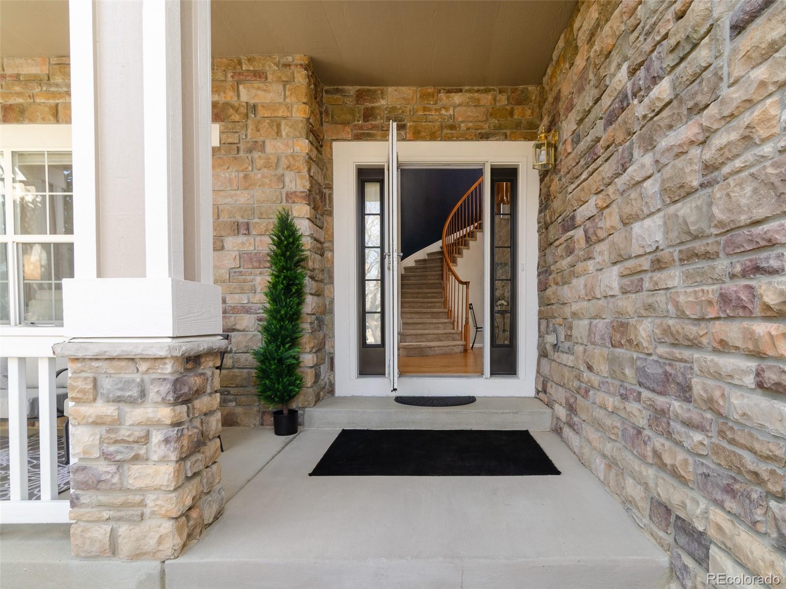 2080 Pearl Howlett Road Longmont CO 80504