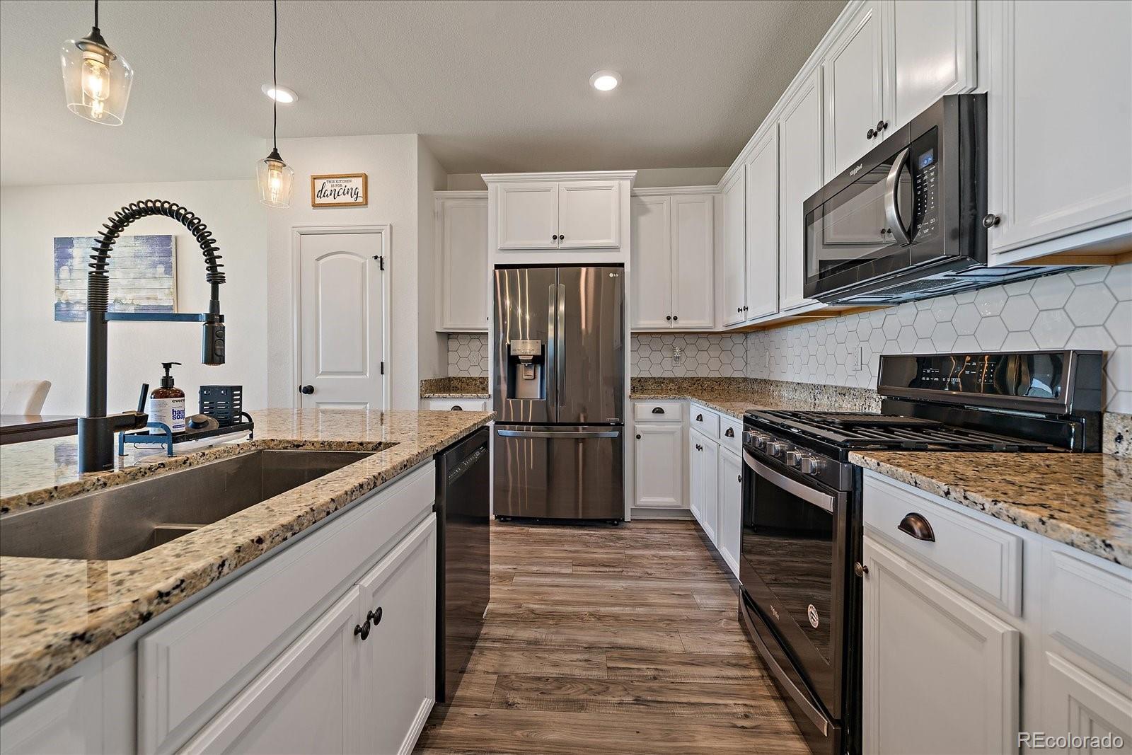 849 N Vandriver Way Aurora CO 80018