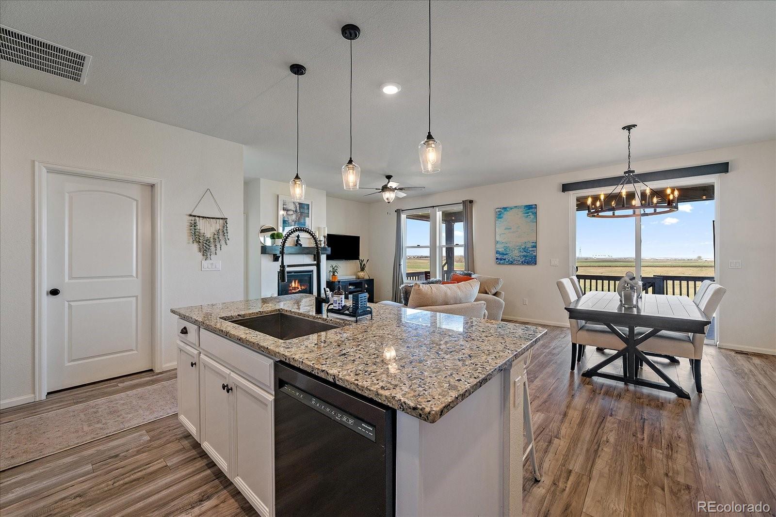 849 N Vandriver Way Aurora CO 80018