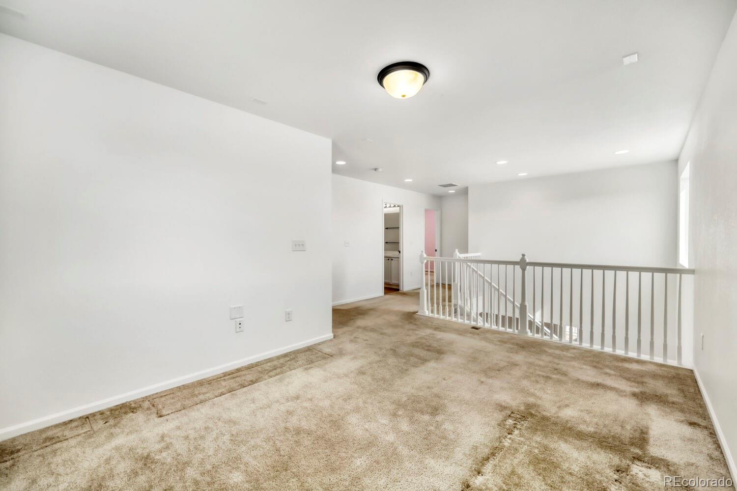 919 N Undergrove Way Aurora CO 80018