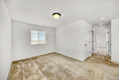 919 N Undergrove Way Aurora CO 80018