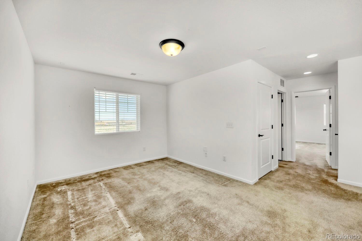 919 N Undergrove Way Aurora CO 80018