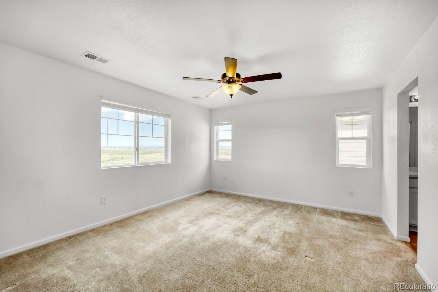 919 N Undergrove Way Aurora CO 80018