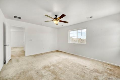 919 N Undergrove Way Aurora CO 80018