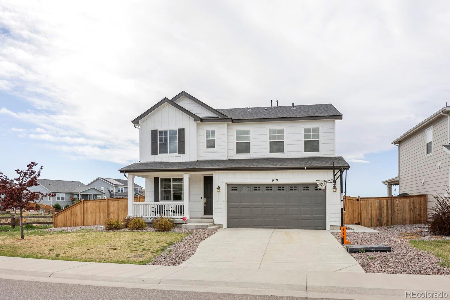 919 N Undergrove Way Aurora CO 80018