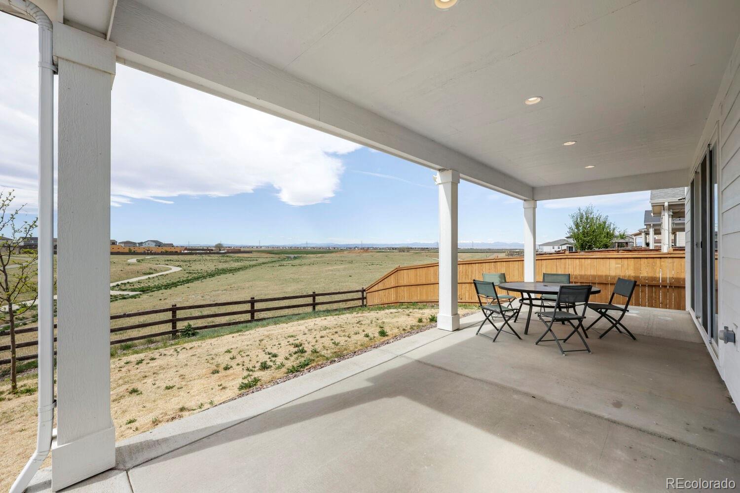 919 N Undergrove Way Aurora CO 80018