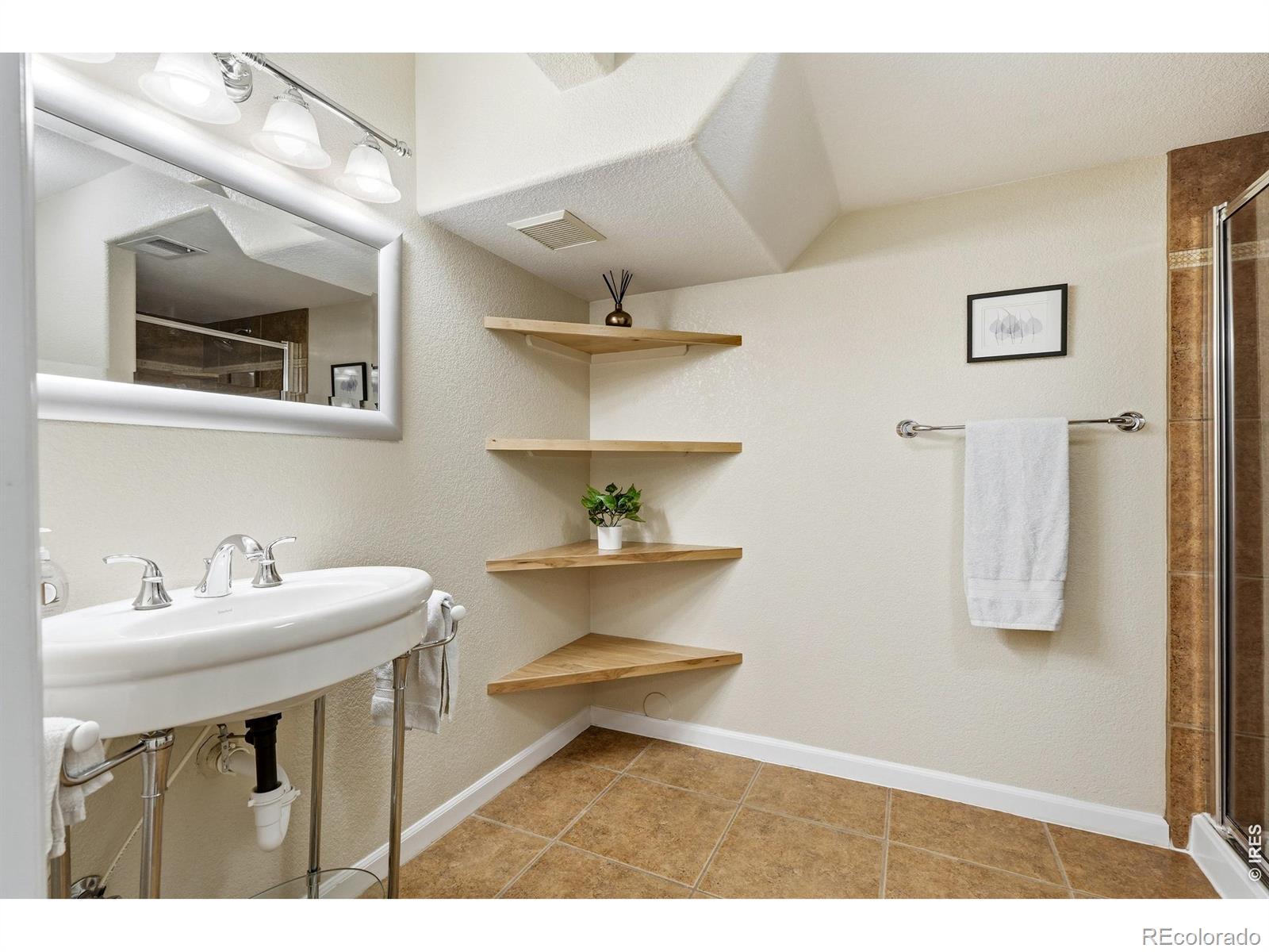 11725 Pleasant Hill Longmont CO 80504