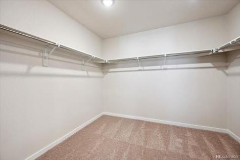 4719 N Valdai Court Aurora CO 80019