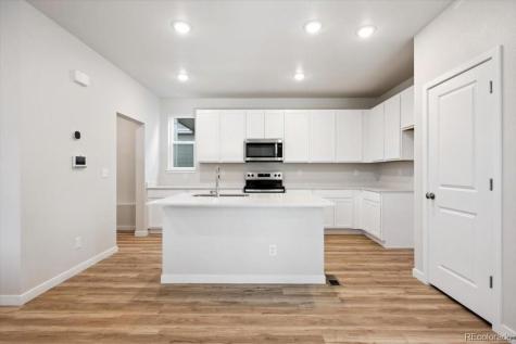 4719 N Valdai Court Aurora CO 80019