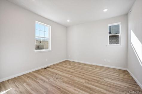 4719 N Valdai Court Aurora CO 80019