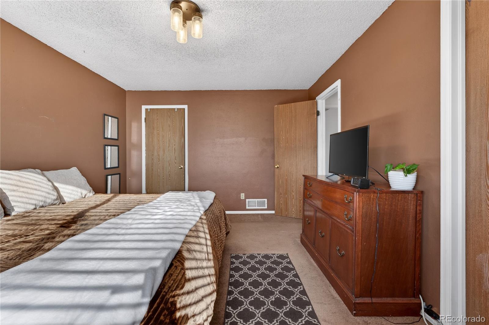 4581 Fullerton Court Denver CO 80239