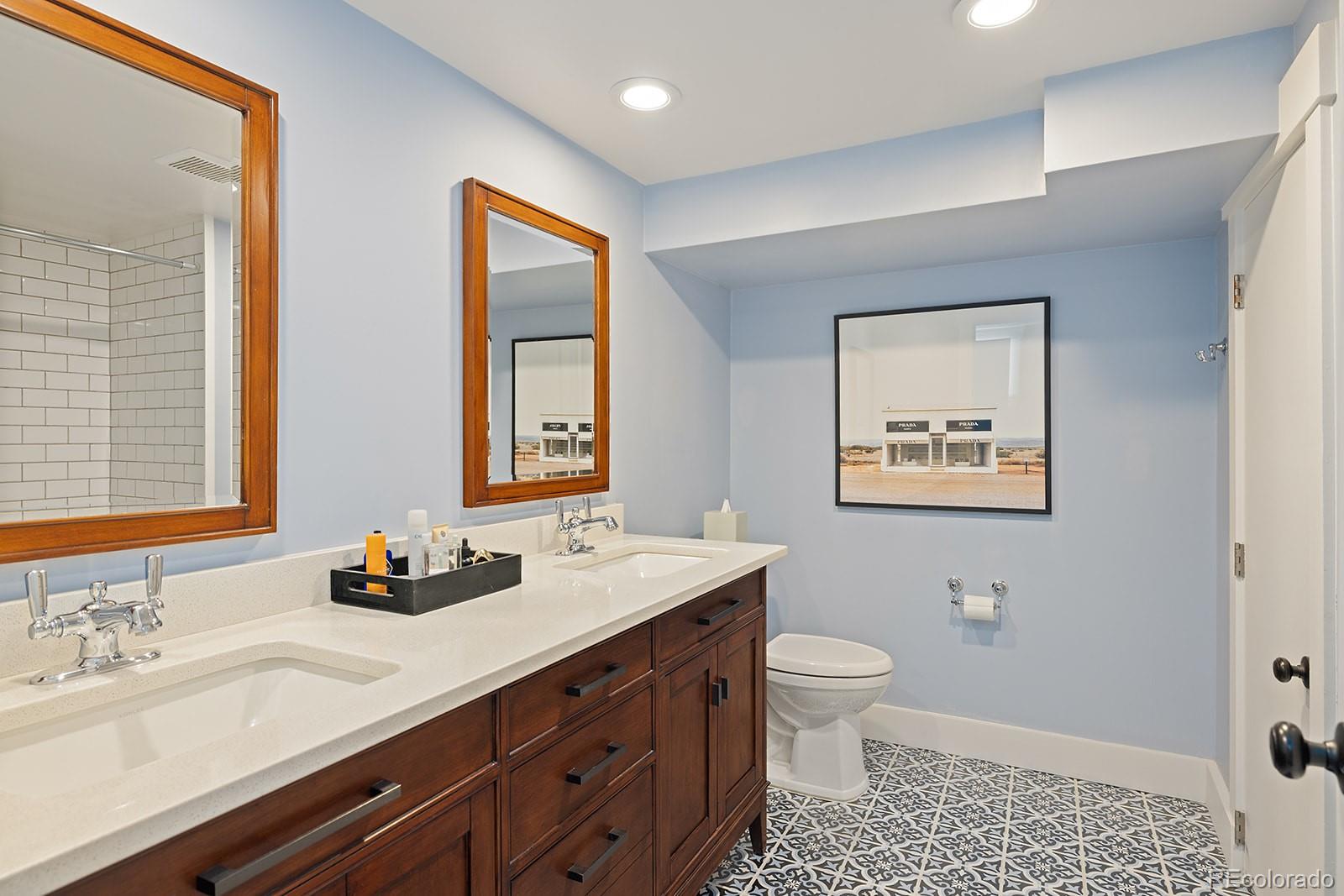 2643 N Glencoe Street Denver CO 80207