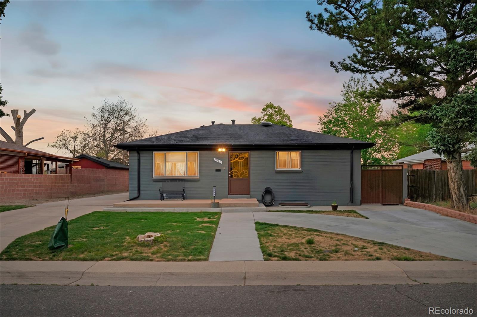 3017 Cimarron Street Aurora CO 80011