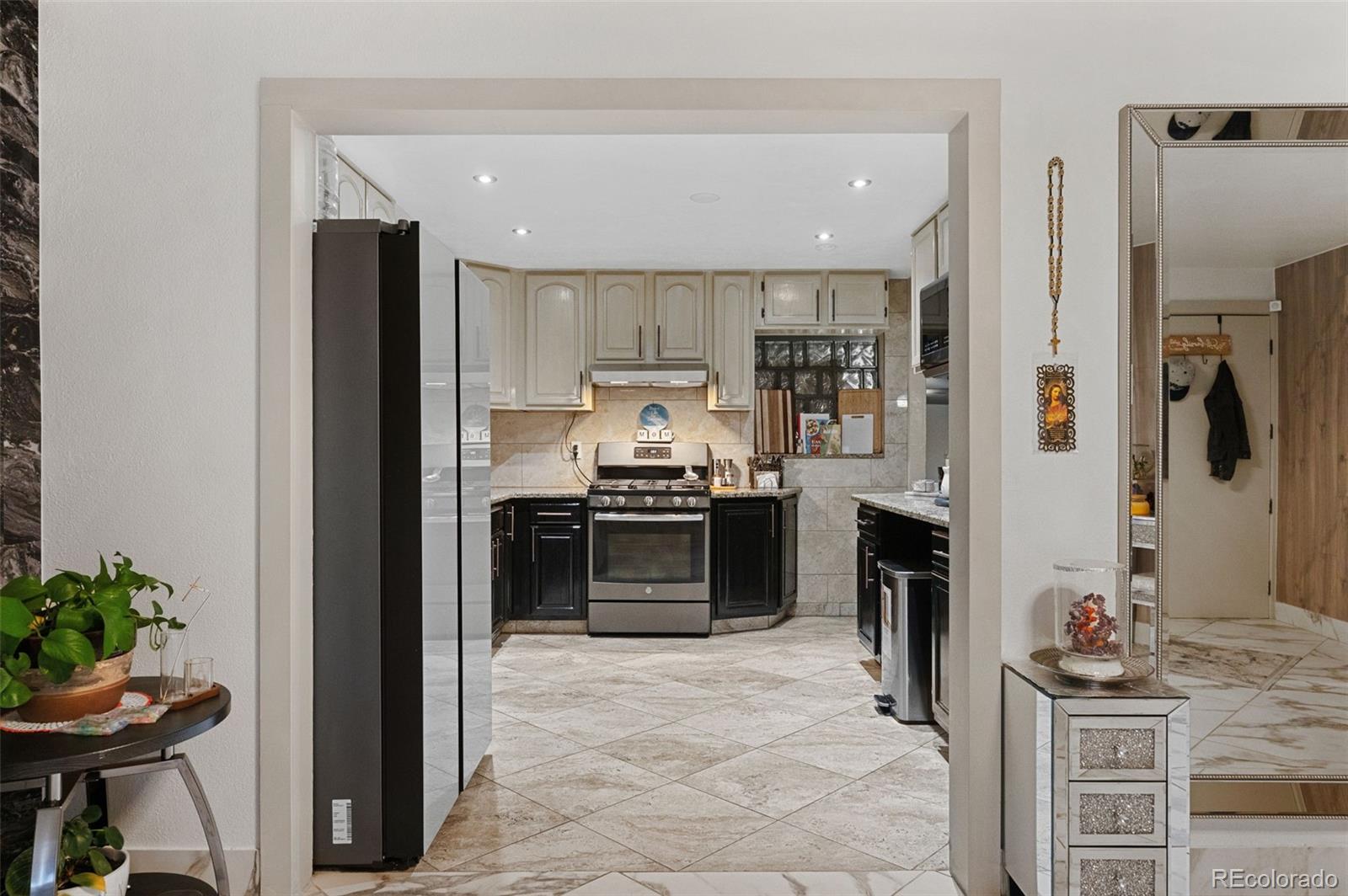 3017 Cimarron Street Aurora CO 80011