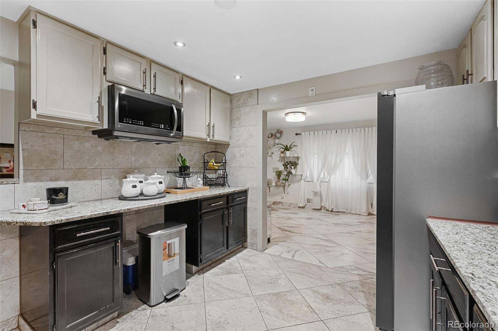 3017 Cimarron Street Aurora CO 80011