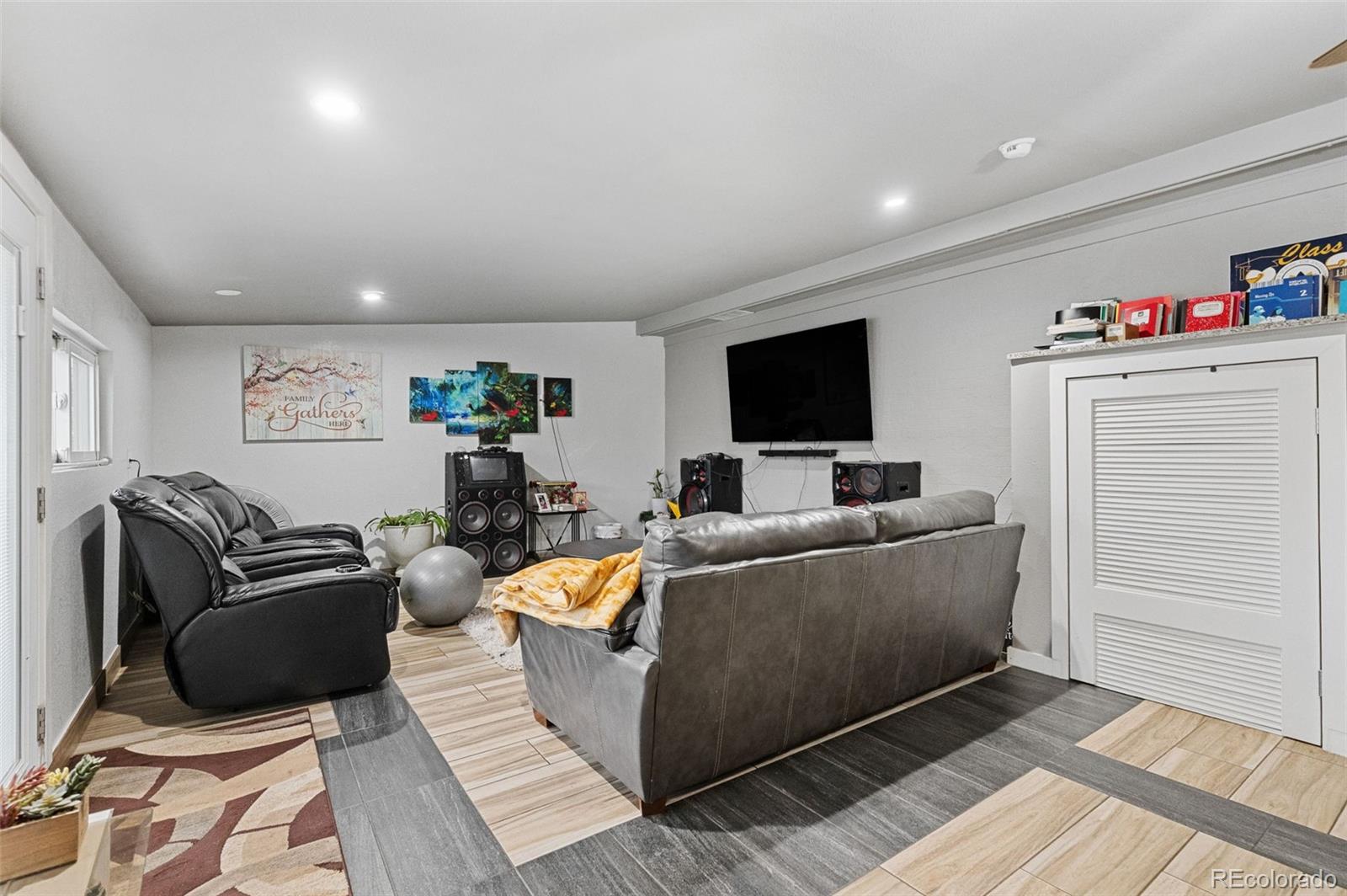 3017 Cimarron Street Aurora CO 80011
