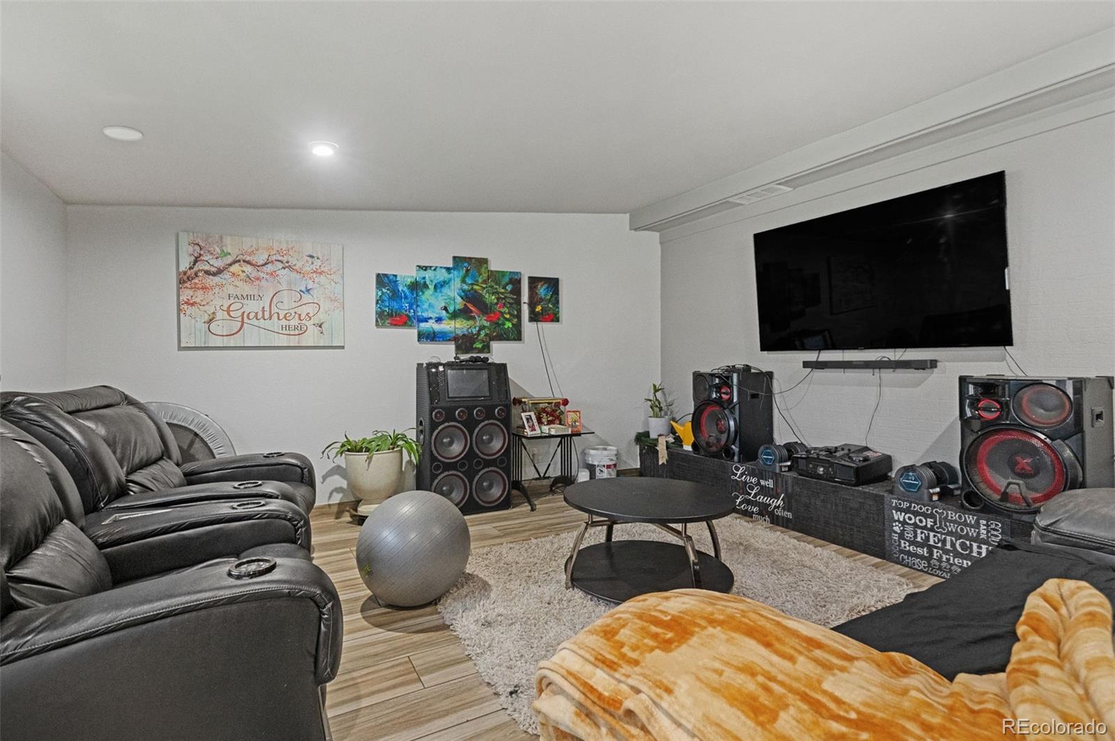 3017 Cimarron Street Aurora CO 80011