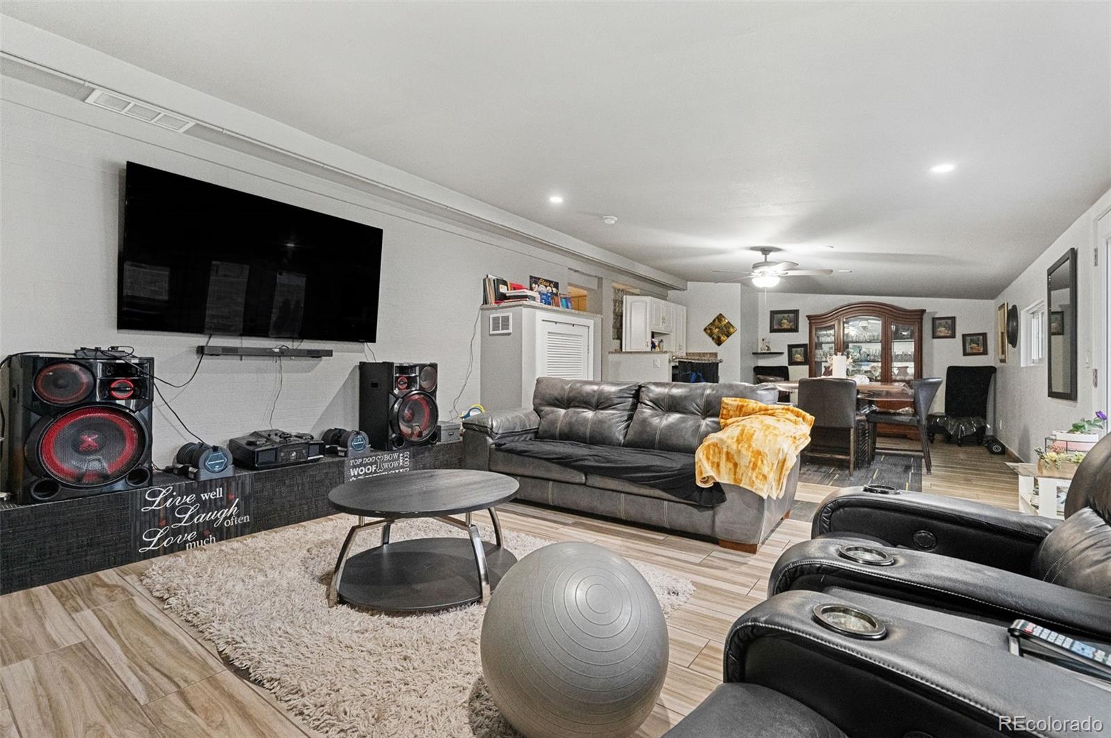 3017 Cimarron Street Aurora CO 80011