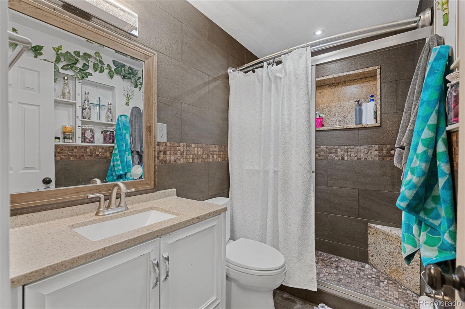 3017 Cimarron Street Aurora CO 80011