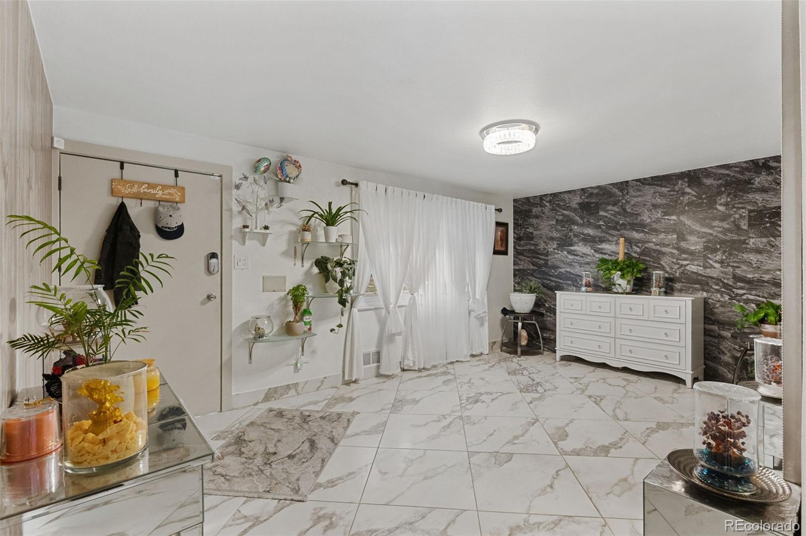 3017 Cimarron Street Aurora CO 80011