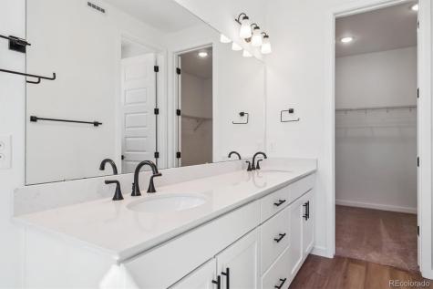 11466 E Briarwood Circle Centennial CO 80112