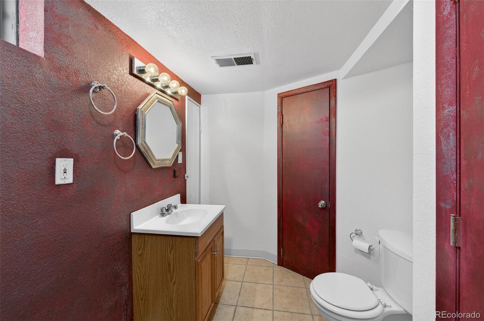 10772 W Berry Avenue Littleton CO 80127