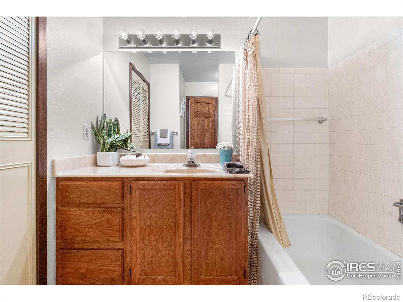 11198 W 59th Place Arvada CO 80004