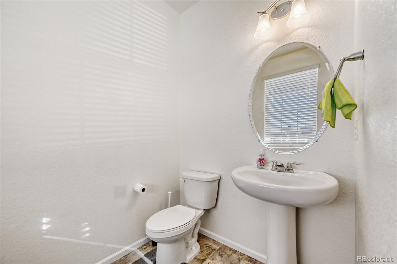 6070 N Gibralter Court Aurora CO 80019