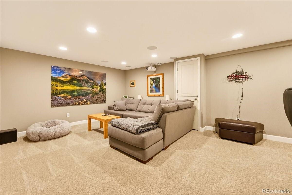 7156 S Kendall Boulevard Littleton CO 80128