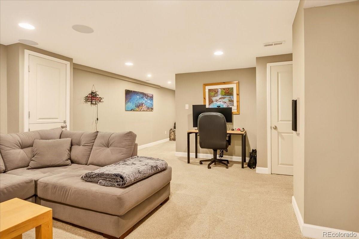 7156 S Kendall Boulevard Littleton CO 80128
