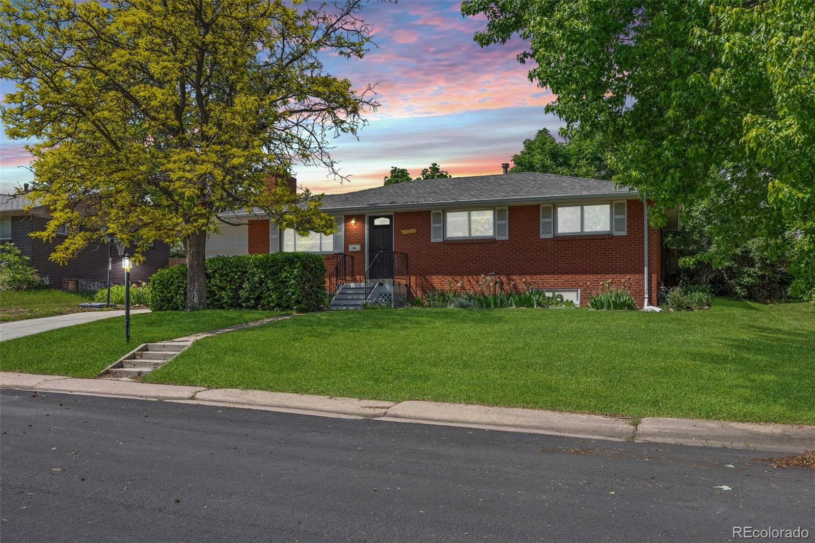 6869 S Foresthill Street Littleton CO 80120