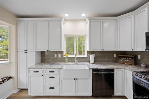 24 Navajo Trail Evergreen CO 80439