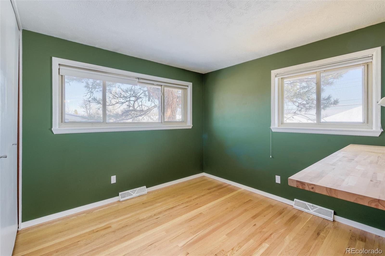 7660 S Sheridan Court Littleton CO 80128