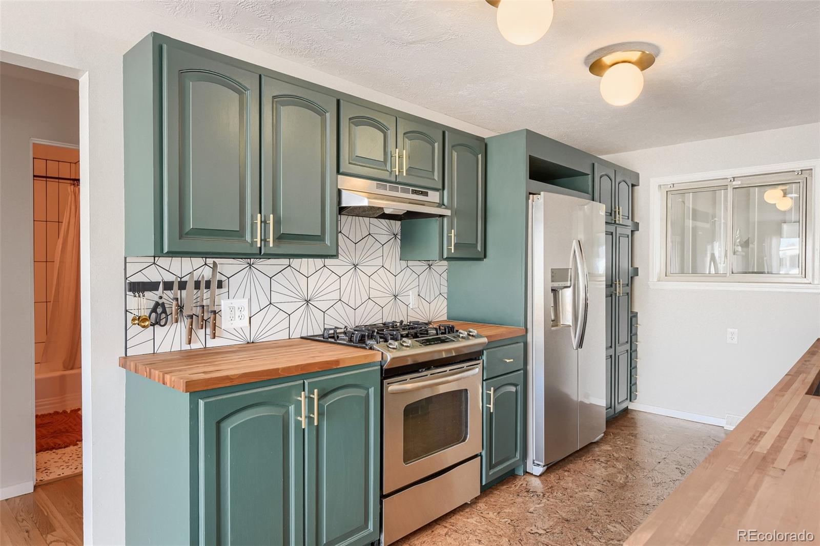 7660 S Sheridan Court Littleton CO 80128