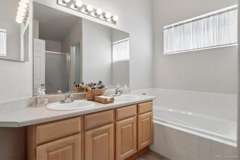5150 S Wenatchee Street Aurora CO 80015